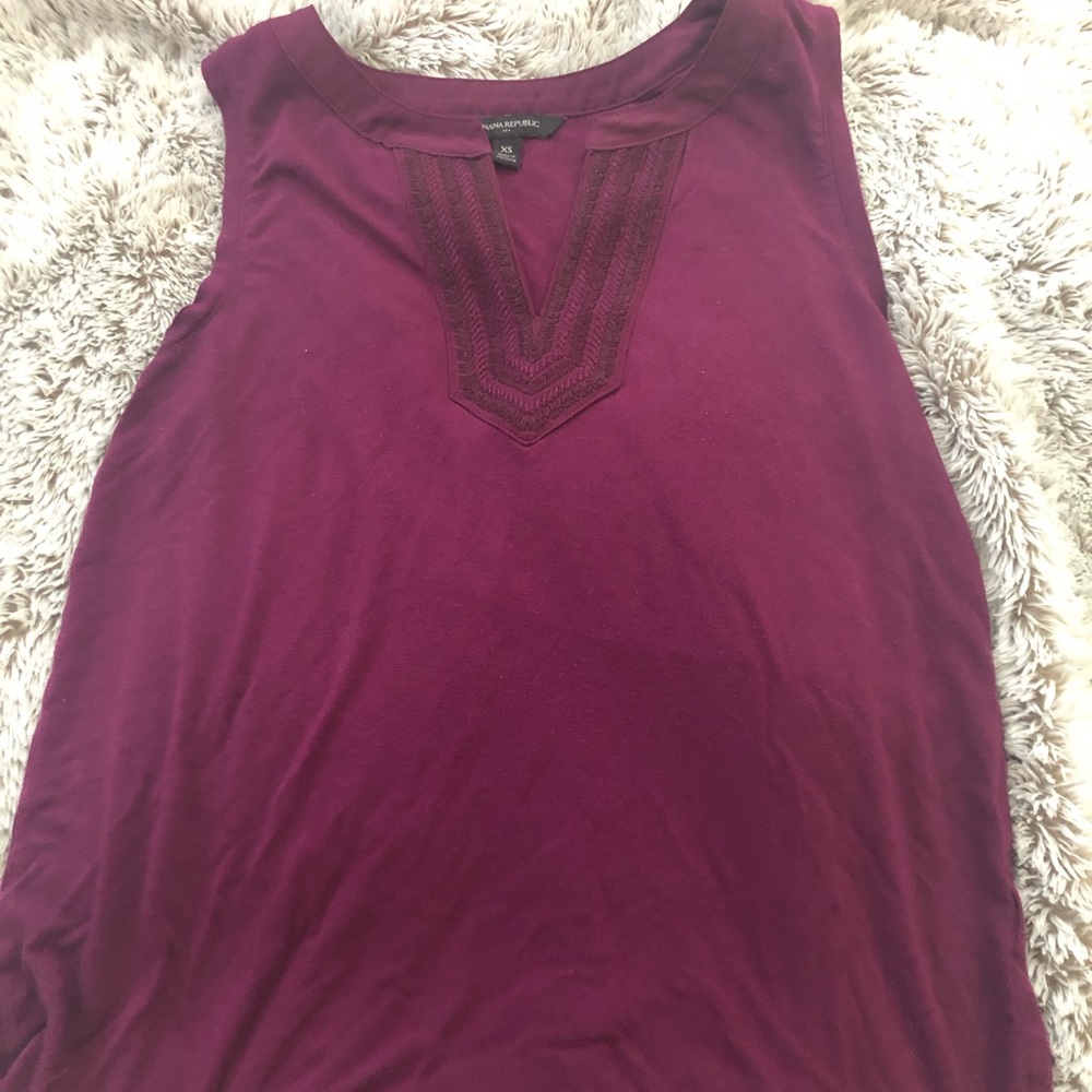 Embroidered neck blouse